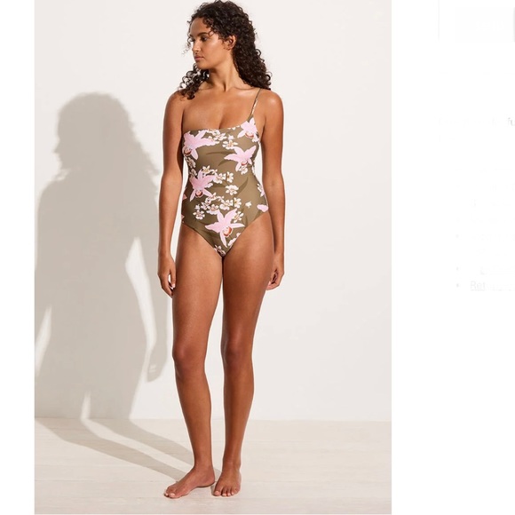 ACACIA Avalon one piece in Hilo - Picture 7 of 8